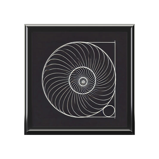 Elegant Rubberwood Jewelry Box: Felt-Lined Decorative Storage